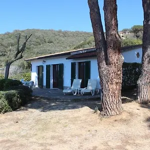 Zuccale - A 200 Mt Dalla Capoliveri (Isola d'Elba)